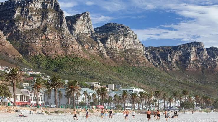 Appartement Bgs Luxury Two Bedroom -camps Bay-cape Town Le Cap