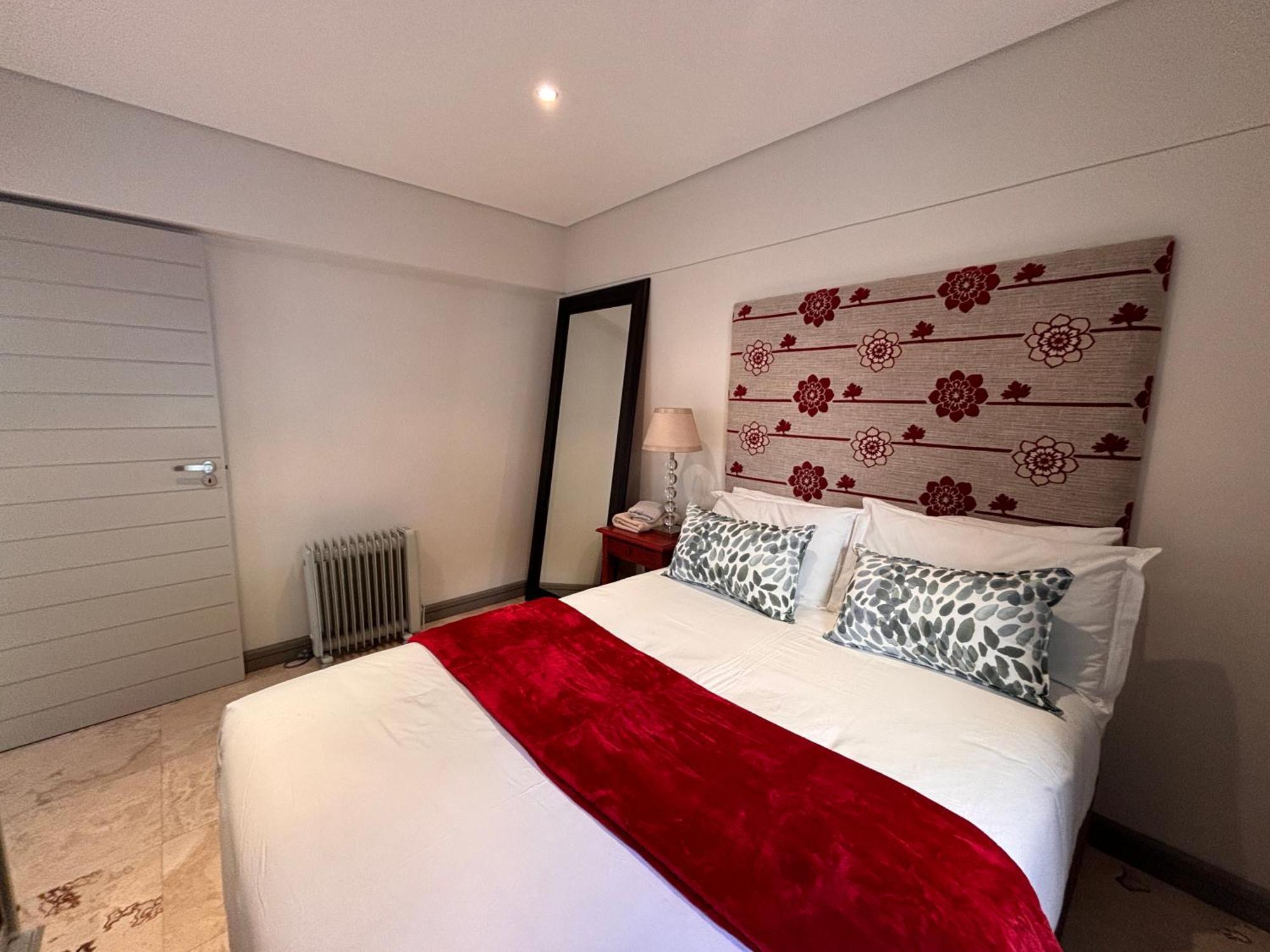 Bgs Luxury Two Bedroom -camps Bay-cape Town Appartement
